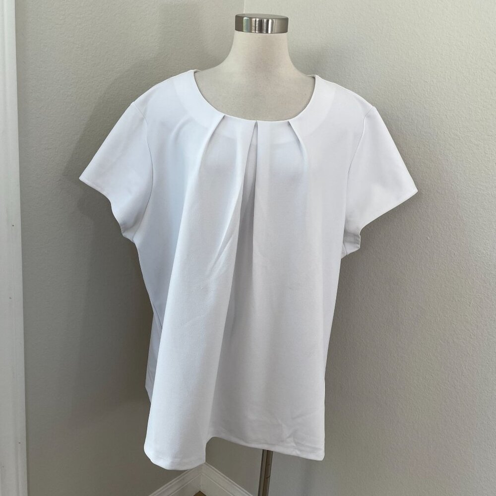 NEW Liz Claiborne Womens Plus 4X White‎ Pleated Front Short Sleeve Blouse Shirt